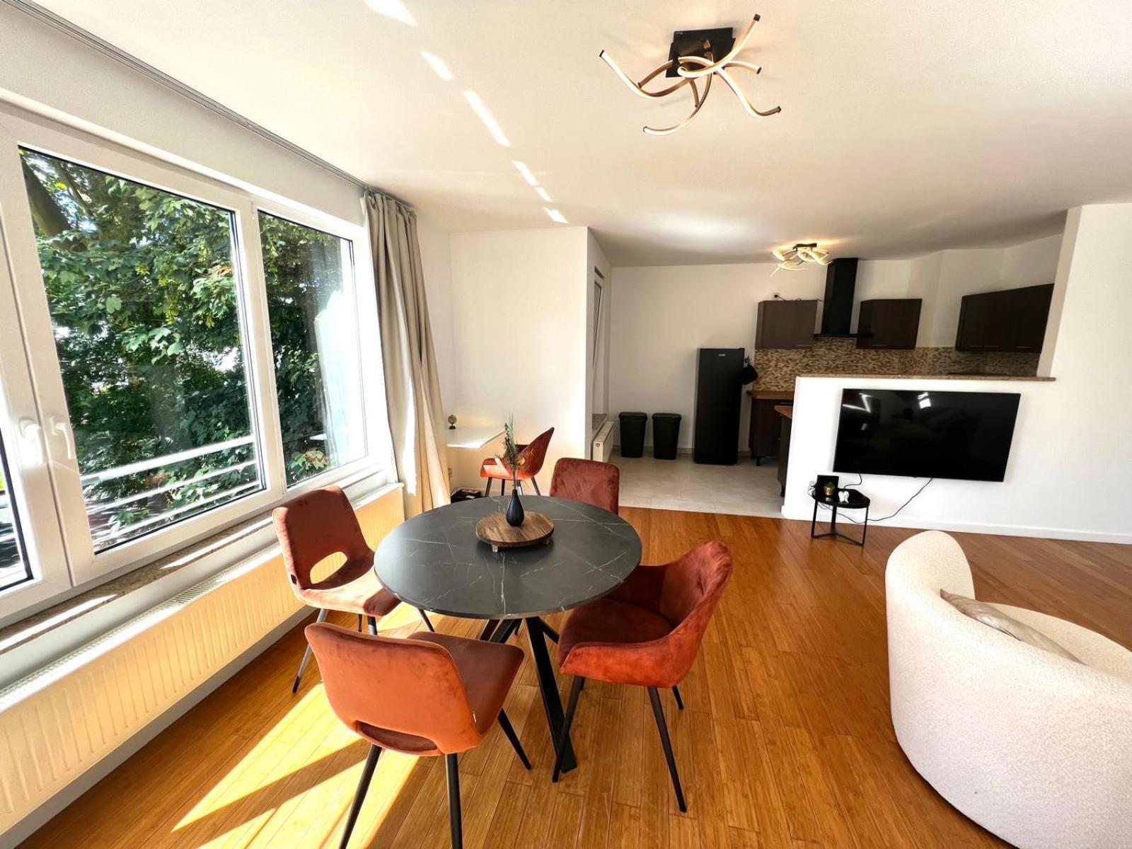 Wolu Suites Brussel Bagian luar foto