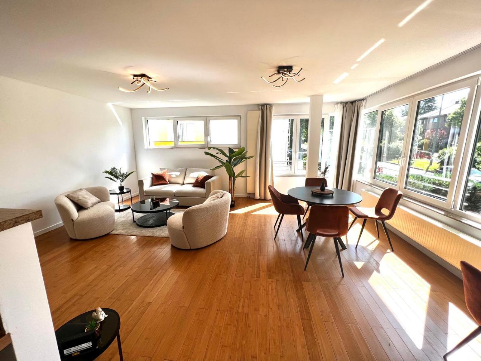 Wolu Suites Brussel Bagian luar foto