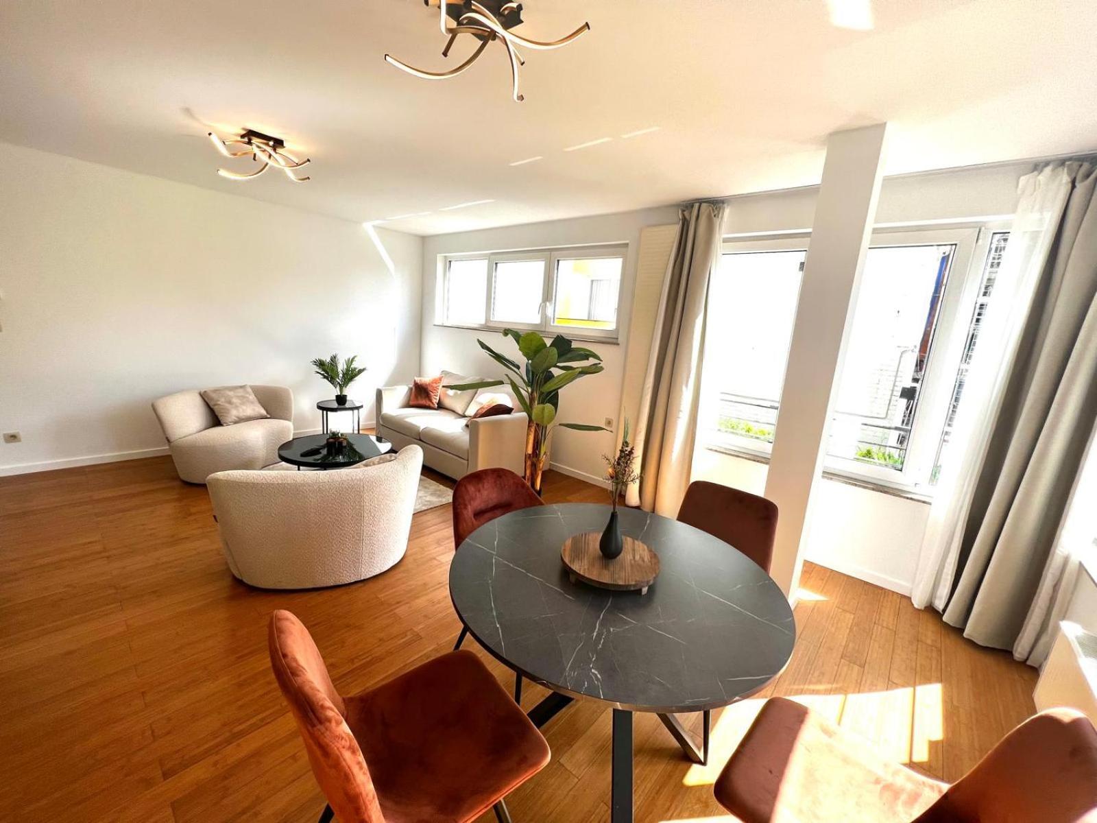 Wolu Suites Brussel Bagian luar foto