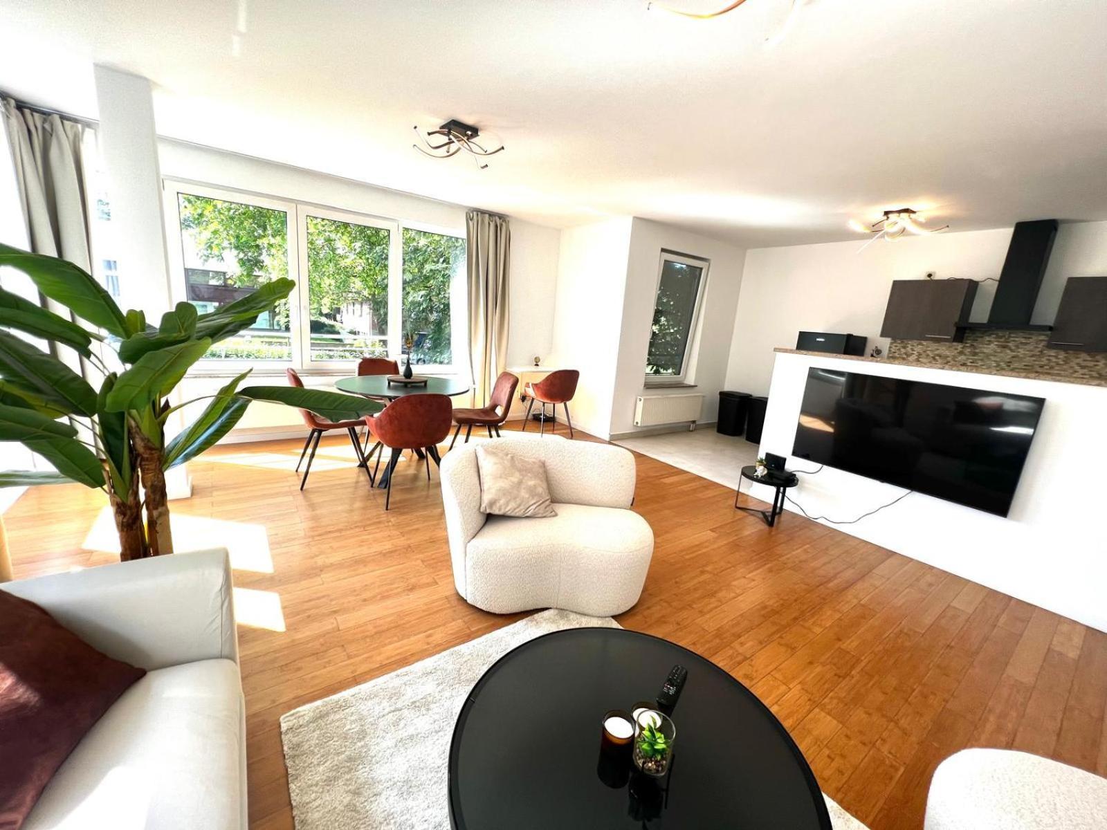 Wolu Suites Brussel Bagian luar foto