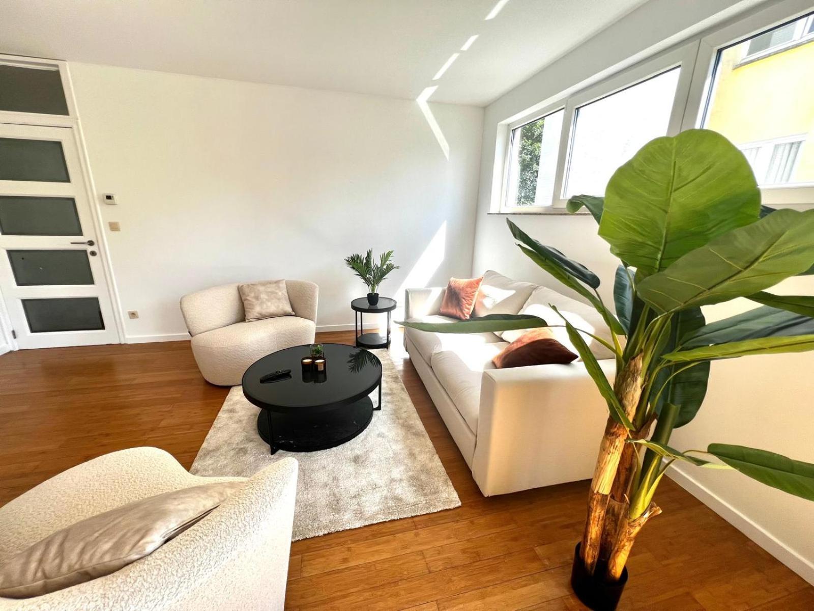 Wolu Suites Brussel Bagian luar foto