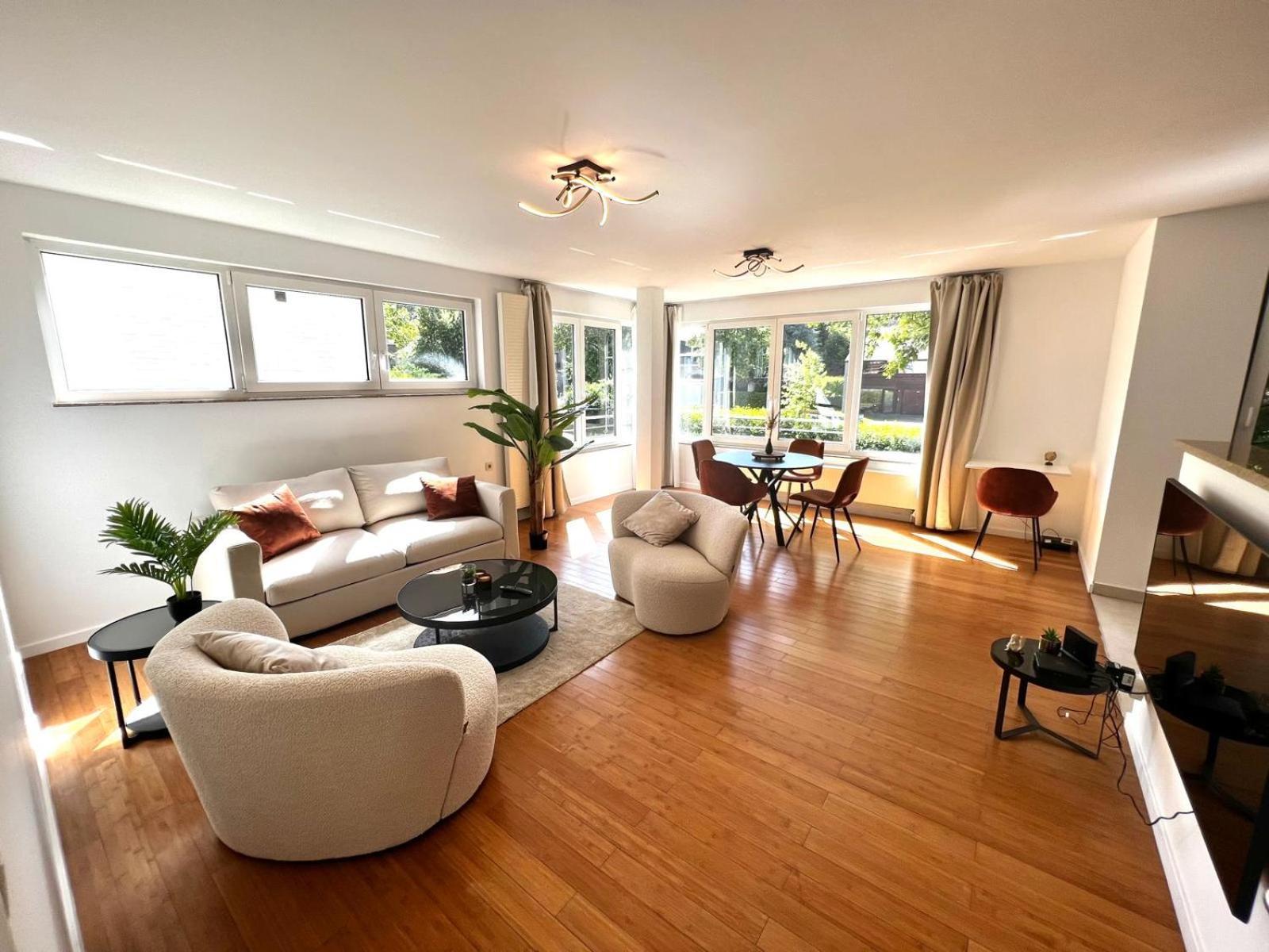 Wolu Suites Brussel Bagian luar foto